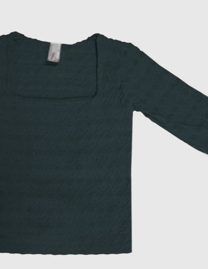 Fitted tops
