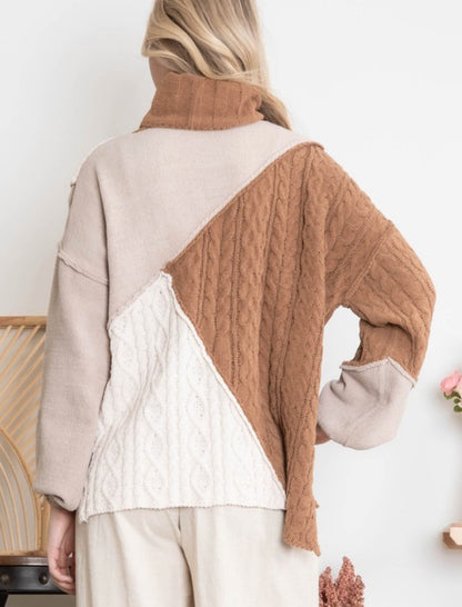 Turtle Neck Contrast Reverse Seam Knit